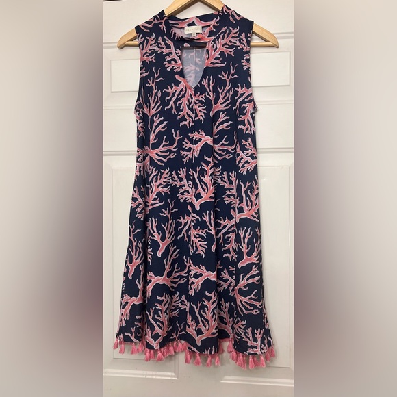 🌿 Simply Southern Pink & Navy Coral Print Dress with Tassel Hem - Picture 1 of 7